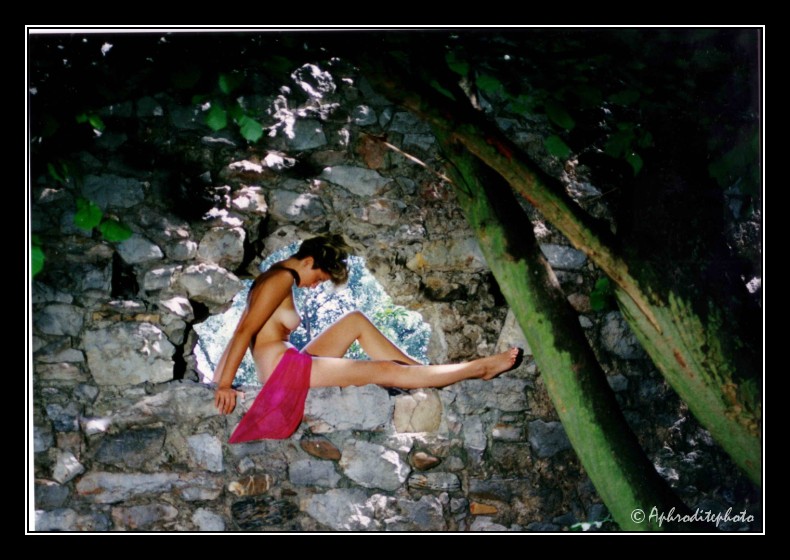 003 Dans la ruine de Sierne